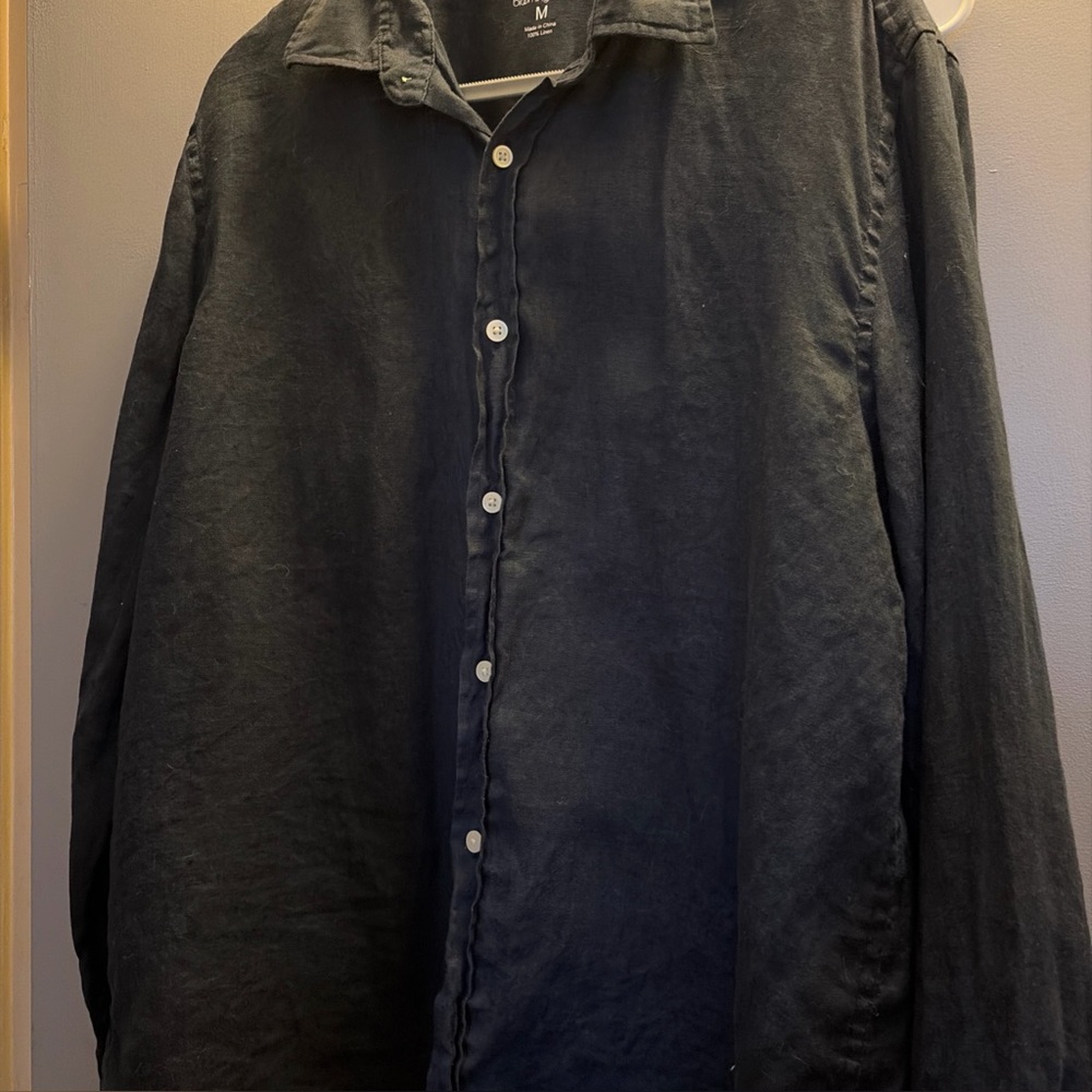 Men's Store Bloomingdale’s Navy Blue Button-Up 100% linen.